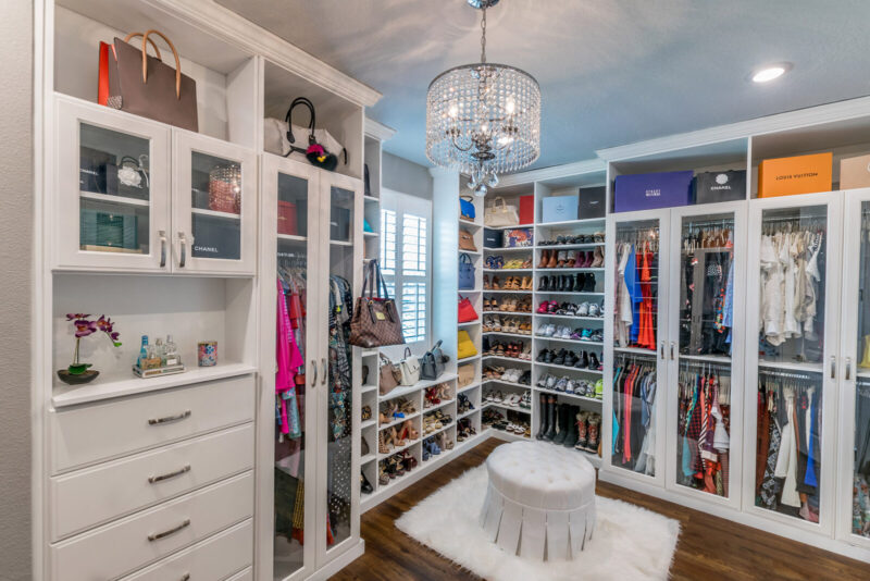 How Big is the Average Walk-In Closet Size?