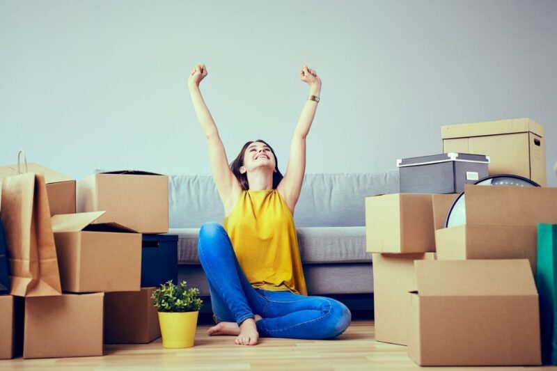 Moving Without Professionals – Pros and Cons